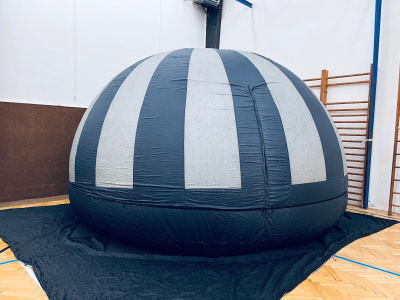 Sférické kino v naší tělocvičně