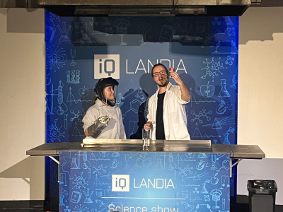 25F3CEF9-B224-4D4C-A42C-A0878A2E01A7