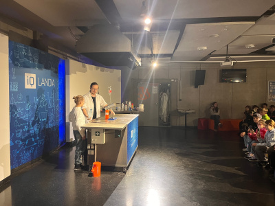 FE5F68E8-F02E-421A-940A-70F5A15C8989