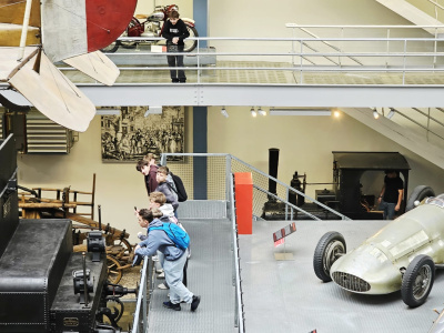 b0aa7eb4-2772-4a99-a50c-5ea41373026f