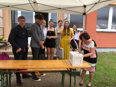Rozloučení s třídní učitelkou J. Horynovou