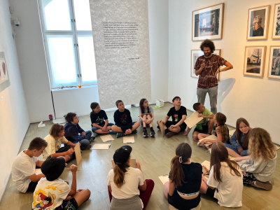 5.B navštívila Muzeum umění a designu Benešov
