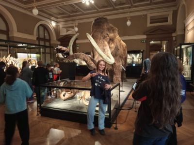 0E3D2863-52E6-4F4A-8EB7-15B9026E91A6