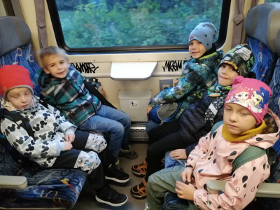 D8208D73-2F4D-4919-A53A-AE0D4E4B5078