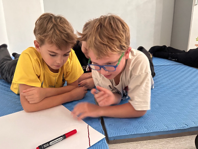 3D00322E-2482-428E-A605-933923943E5A