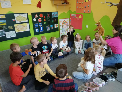 14E98690-9BBC-4C66-9F10-7D095D439A9C