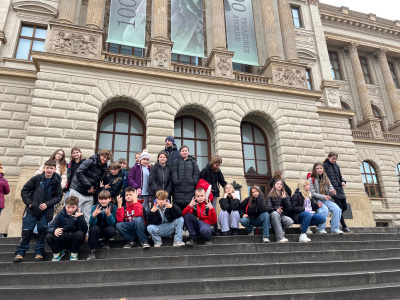 6. třída v Národním muzeu hledala mamuta