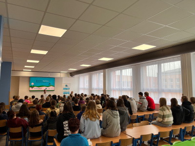 559EA29B-5F57-44DD-9BDD-2873A3D7171B