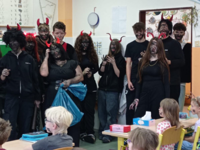 2AC652DE-EEB6-4EA8-BEF1-4542E8DAA4C3