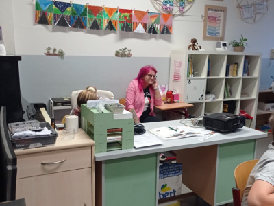 3E7DE790-47B8-4F56-8B9C-0191D5AA0260