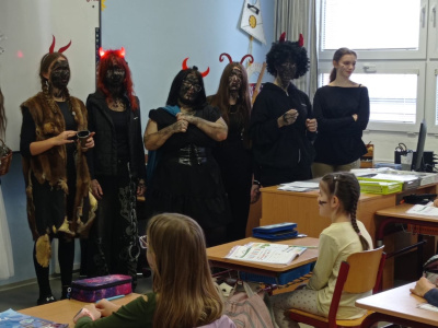 4D97EBA9-1499-438E-B031-89FE7AA74747