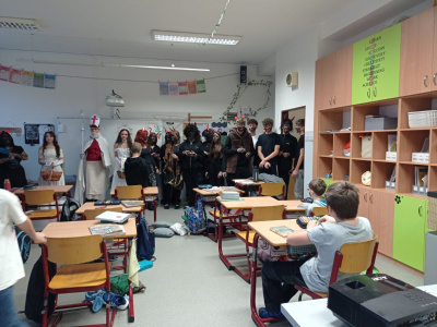 4EE4AEBD-2228-4D22-BFA4-9BFA33B7768C