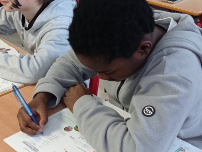 51E7FEC4-F2F3-4F9F-B459-C91B6A13ED74