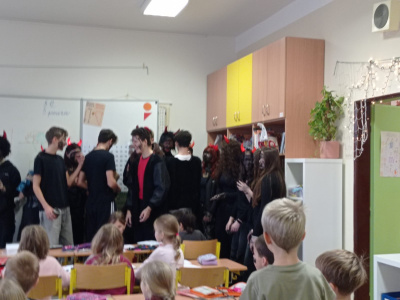 6ED5CAB0-3941-462D-BF6D-ECEE3C0DB8A4