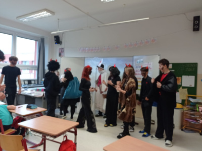 8CF1B852-61E6-4C92-99AB-4A9FC90ED2B9