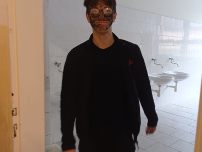 8FF941FA-456A-4DD4-86E7-BC39E2C325BD