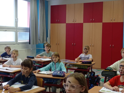 AC673F08-F289-4718-893D-369521A9D0E4