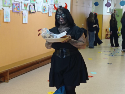 D9B23923-4594-4D74-8B9F-A3B23EE525BB