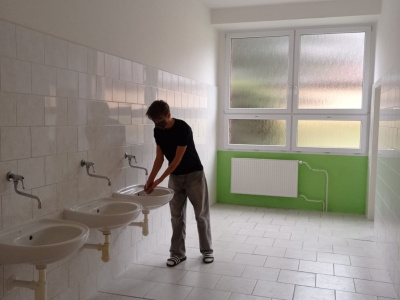 DC60B455-A4BA-4724-B17A-A53342CB8364